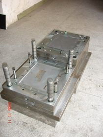 深圳市龙岗区平湖东钢塑胶模具制品厂 深耕塑料模具制造的精密专家